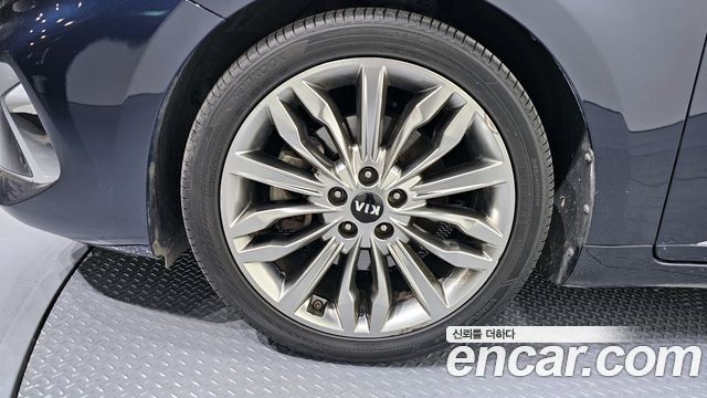 Kia K7 из Кореи Encar