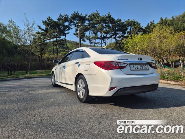 Hyundai Sonata 2.0 Smart — пробег 110 854 км — фото 4 из 5