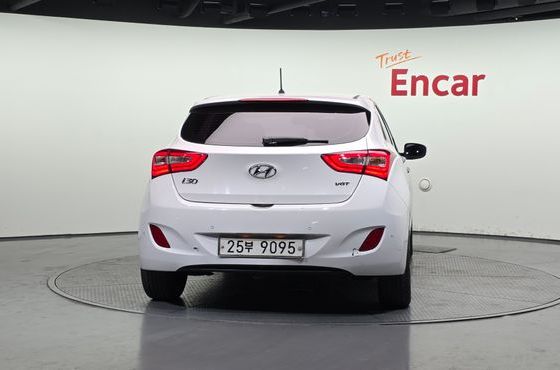 Hyundai i30 Diesel 1.6 VGT Extreme — пробег 138 267 км — фото 4 из 5