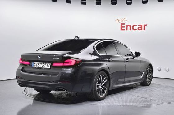 BMW 5-Series 520i M Sport — пробег 62 936 км — фото 2 из 5