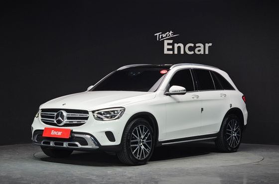 Mercedes-Benz GLC-Class GLC300 4MATIC — пробег 94 968 км — фото 1 из 5