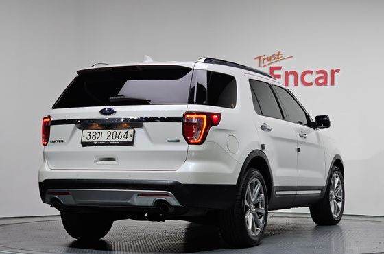 Ford Explorer 2.3 Limited 4WD 5th — пробег 90 299 км — фото 2 из 5
