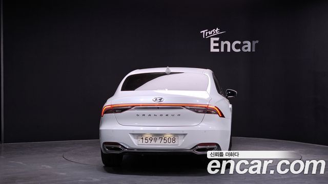 Hyundai Grandeur из Кореи Encar