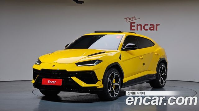 Lamborghini Urus 4.0 V8 S — пробег 7 927 км — фото 1 из 5