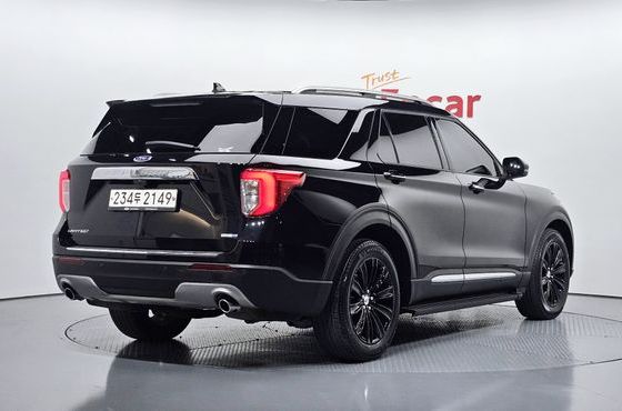 Ford Explorer 2.3 LimIted 4WD — пробег 66 447 км — фото 2 из 5