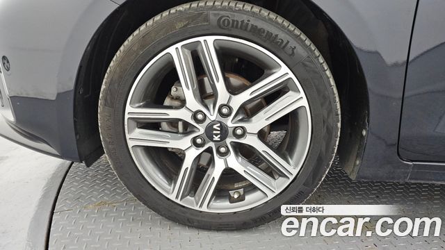 Kia K3 из Кореи Encar