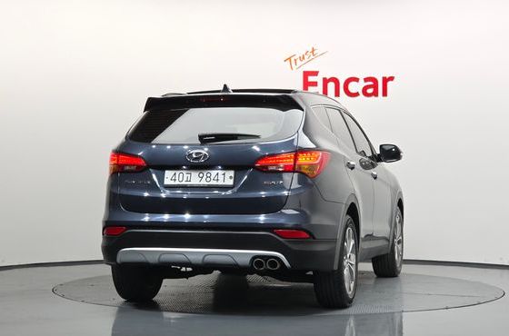Hyundai Santafe Diesel(e-VGT) 2.0 2WD Exclusive — пробег 169 609 км — фото 4 из 5