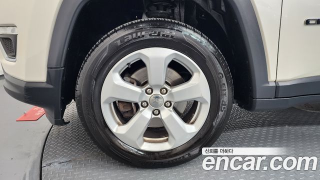 Jeep Compass из Кореи Encar