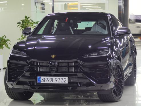 Lamborghini Urus 4.0 V8 SE — пробег 50 км — фото 1 из 5