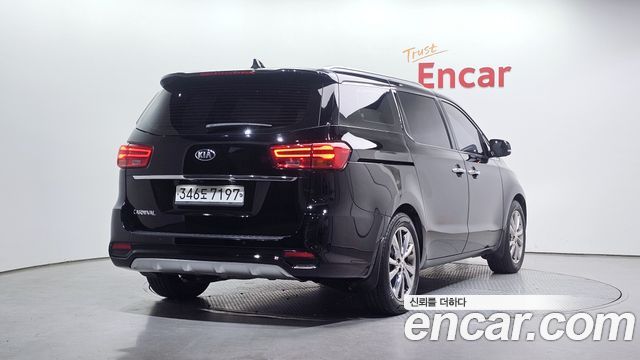Kia Carnival 9-Seater Noblesse — пробег 79 873 км — фото 2 из 5
