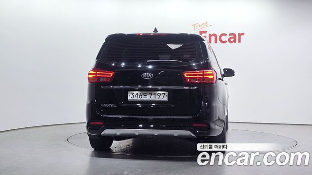 Kia Carnival 9-Seater Noblesse — пробег 79 873 км — фото 4 из 5