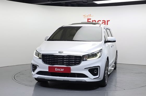 Kia Carnival 9-Seater Prstige — пробег 132 668 км — фото 3 из 5