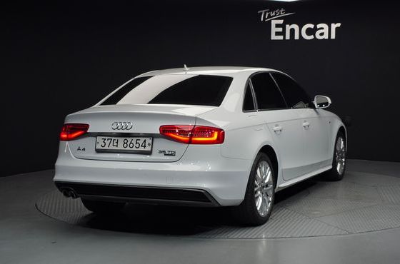 Audi A4 35 TDI Quattro Dynamic B8 — пробег 86 224 км — фото 2 из 5