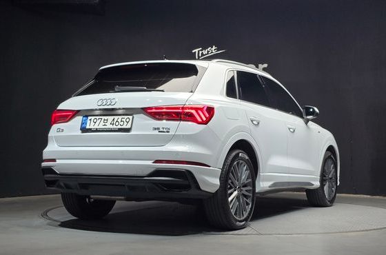 Audi Q3 35 TDI Quattro Premium — пробег 151 406 км — фото 2 из 5