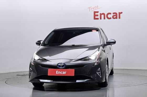 Toyota Prius 1.8 E — пробег 52 349 км — фото 3 из 5