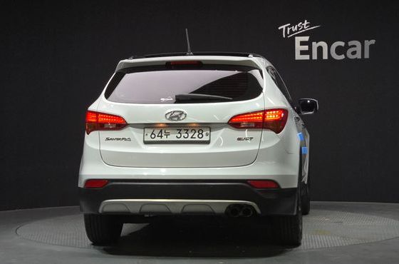 Hyundai Santafe Diesel(e-VGT) 2.0 2WD Exclusive — пробег 152 656 км — фото 4 из 5