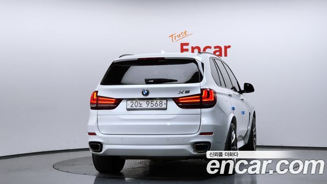 BMW X5 xDrive 40d — пробег 97 867 км — фото 4 из 5