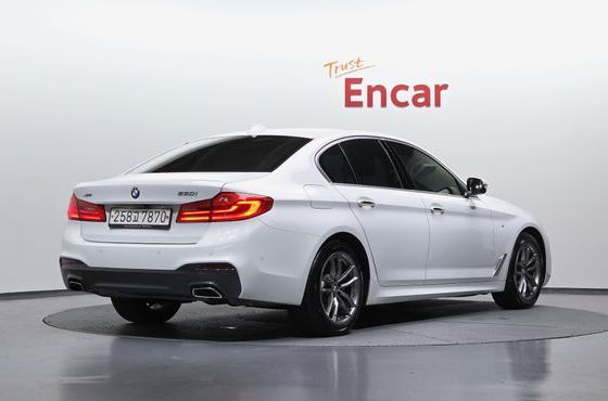 BMW 5-Series 530i xDrive M Sport Package — пробег 125 449 км — фото 2 из 5