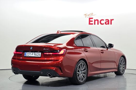 BMW 3-Series 320i M Sport — пробег 92 269 км — фото 2 из 5