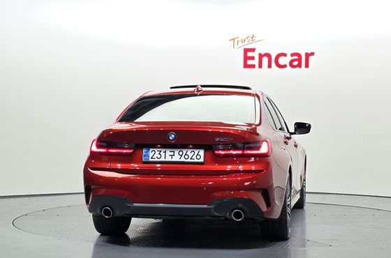 BMW 3-Series 320i M Sport — пробег 92 269 км — фото 4 из 5