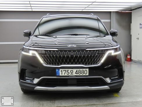 Kia Carnival Gasoline 9-Seater Signature — пробег 193 483 км — фото 3 из 5