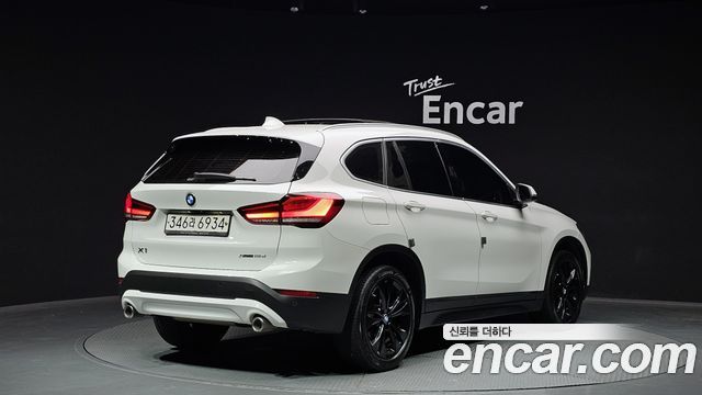 BMW X1 xDrive 18d Advantage — пробег 217 895 км — фото 2 из 5