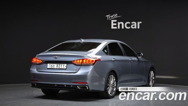 Hyundai Genesis из Кореи Encar