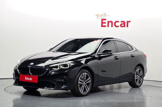 BMW 2-Series 220i Sport — пробег 7 382 км — фото 1 из 5