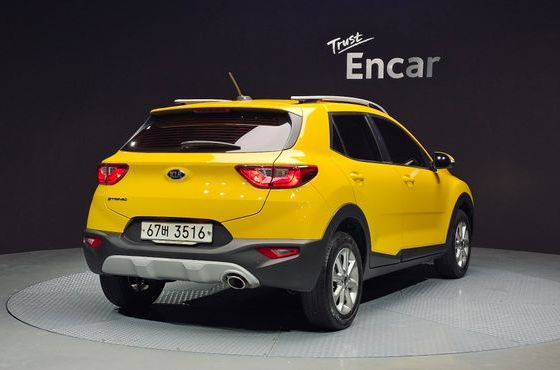 Kia Stonic 1.4 Deluxe — пробег 54 202 км — фото 2 из 5