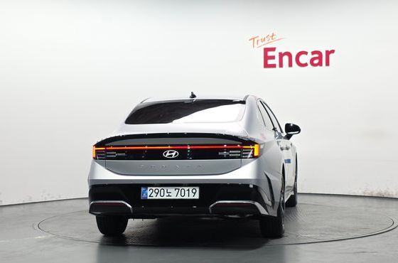 Hyundai Sonata 2.0 Premium — пробег 2 123 км — фото 4 из 5