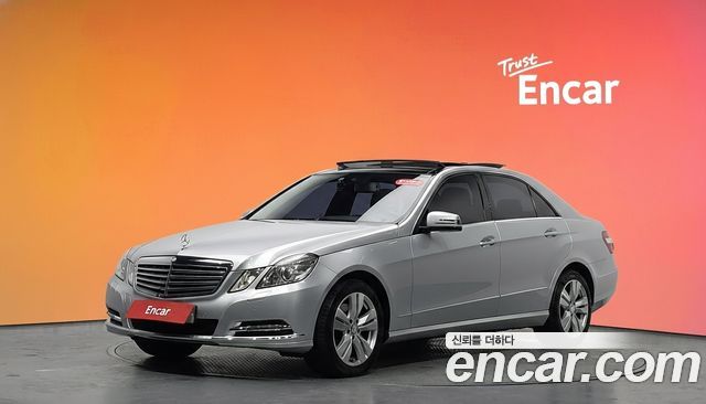 Mercedes-Benz E-Class E300 Elegance — пробег 31 336 км — фото 1 из 5