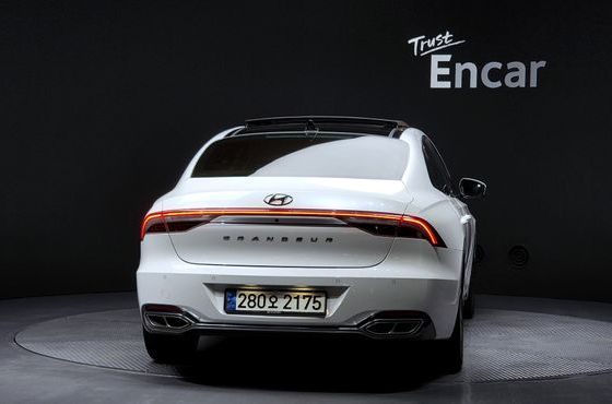 Hyundai Grandeur Calligraphy — пробег 80 581 км — фото 4 из 5