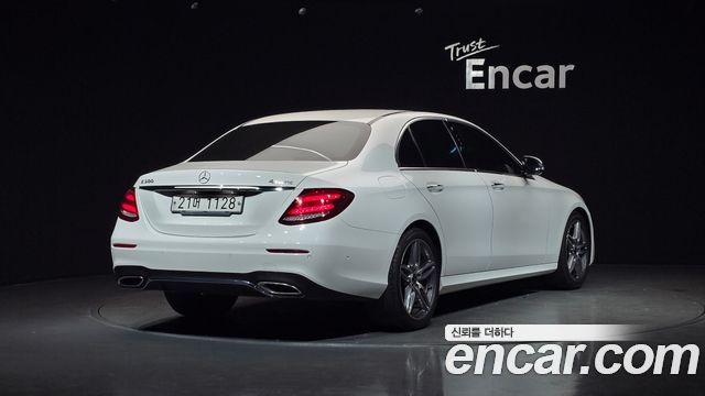 Mercedes-Benz E-Class из Кореи Encar