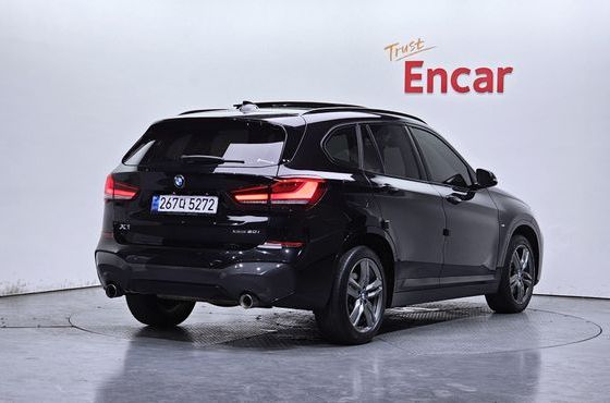 BMW X1 xDrive 20i M Sport — пробег 127 402 км — фото 2 из 5