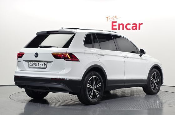 Volkswagen Tiguan 2.0 TDI Prestige — пробег 25 045 км — фото 2 из 5