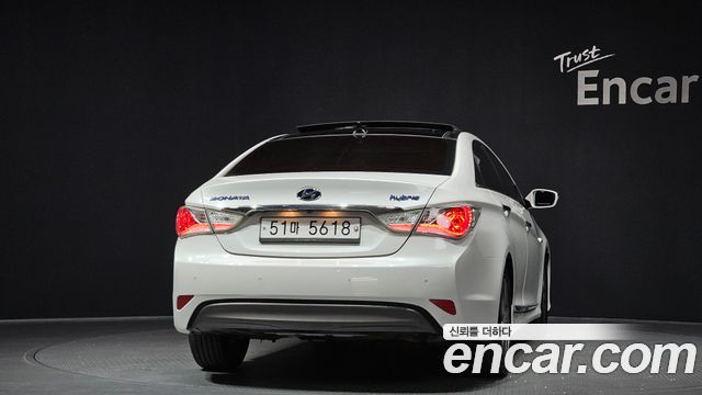 Hyundai Sonata 2.0 Royal — пробег 145 695 км — фото 4 из 5