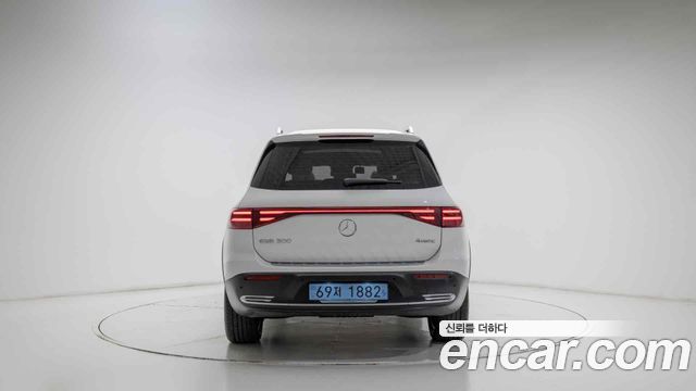 Mercedes-Benz EQB из Кореи Encar