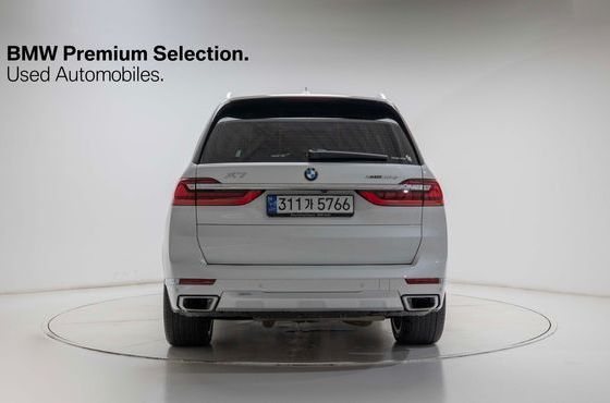 BMW X7 xDrive 40d Design Pure Excellence 6-Seater — пробег 92 606 км — фото 4 из 5