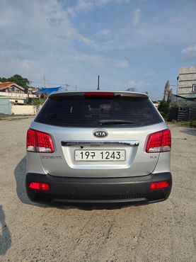 Kia Sorento Diesel 2.0 2WD TLX High-Deluxe — пробег 175 000 км — фото 4 из 5