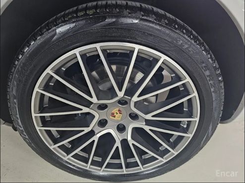 Porsche Cayenne 3.0 COUPE PLATINUM EDITION — пробег 37 000 км — фото 5 из 5