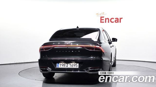 Hyundai Grandeur из Кореи Encar