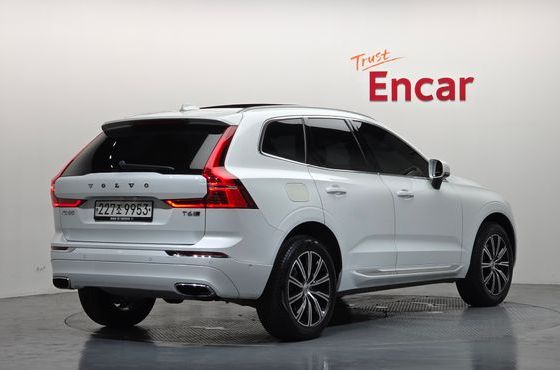 Volvo XC60 T6 Inscription — пробег 70 541 км — фото 2 из 5