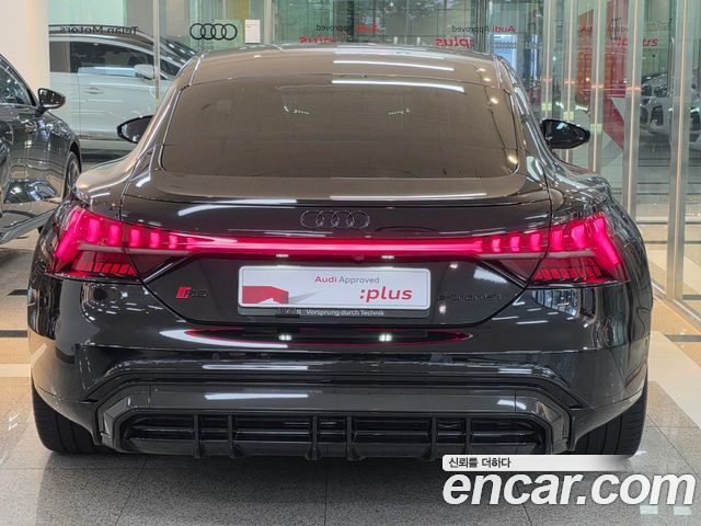 Audi RS e-tron GT из Кореи Encar