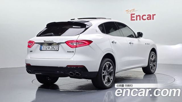 Maserati Levante из Кореи Encar