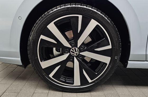 Volkswagen Golf 2.0 TDI Prestige — пробег 4 187 км — фото 5 из 5