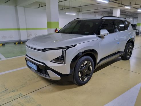 Kia EV5 Long Range 2WD Earth — пробег 1 400 км — фото 1 из 5
