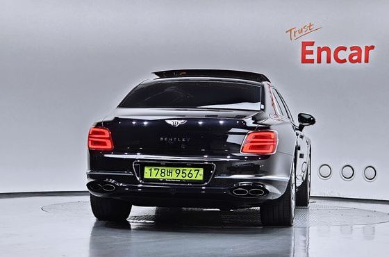 Bentley Flying Spur 4.0 — пробег 20 629 км — фото 4 из 5
