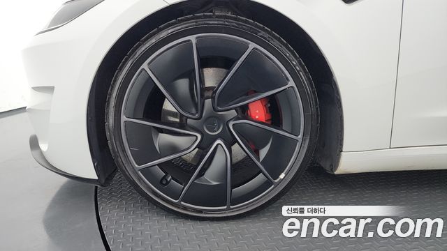 Tesla Model 3 Performance AWD — пробег 66 115 км — фото 5 из 5