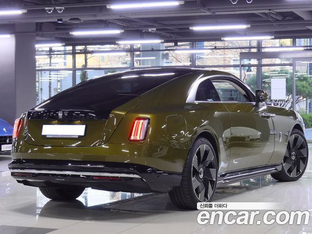 Rolls-Royce Spectre Coupe — пробег 2 510 км — фото 3 из 5