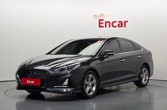 Hyundai Sonata 2.0 Smart — пробег 180 881 км — фото 1 из 5